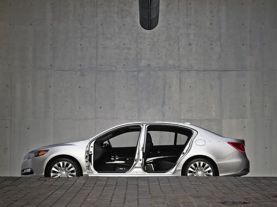 AG_U_14RLX_Adv_MATRIX_Atrium-Beauty_Silver_Side_NoDoors_009_01